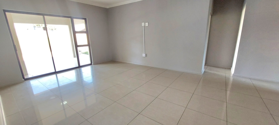 4 Bedroom Property for Sale in Sunrise On Sea Eastern Cape